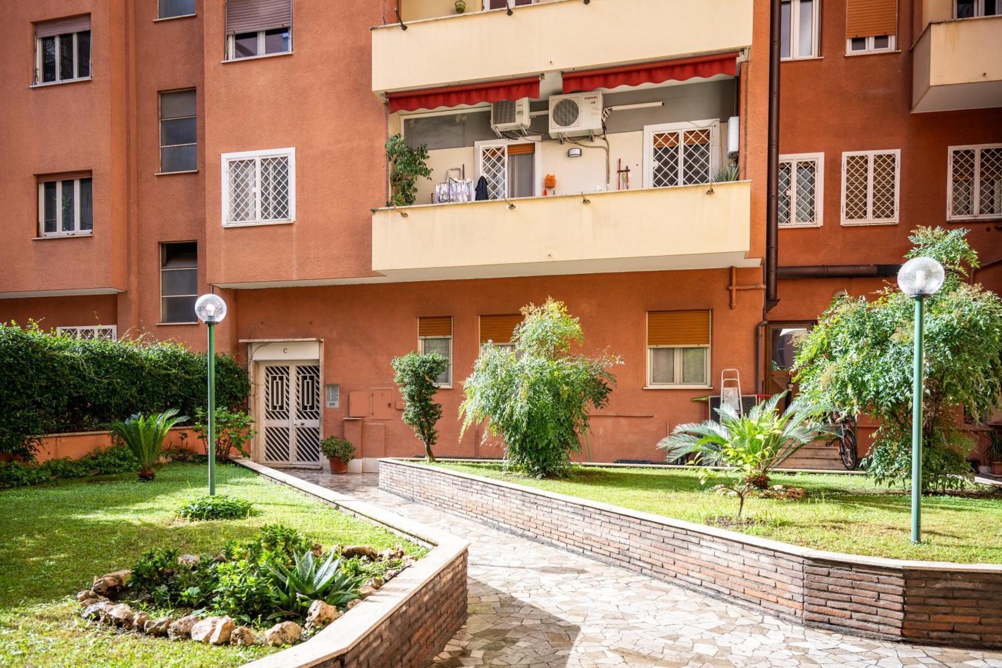 Apartment Gentile's House Via Del Cinema Tuscolana