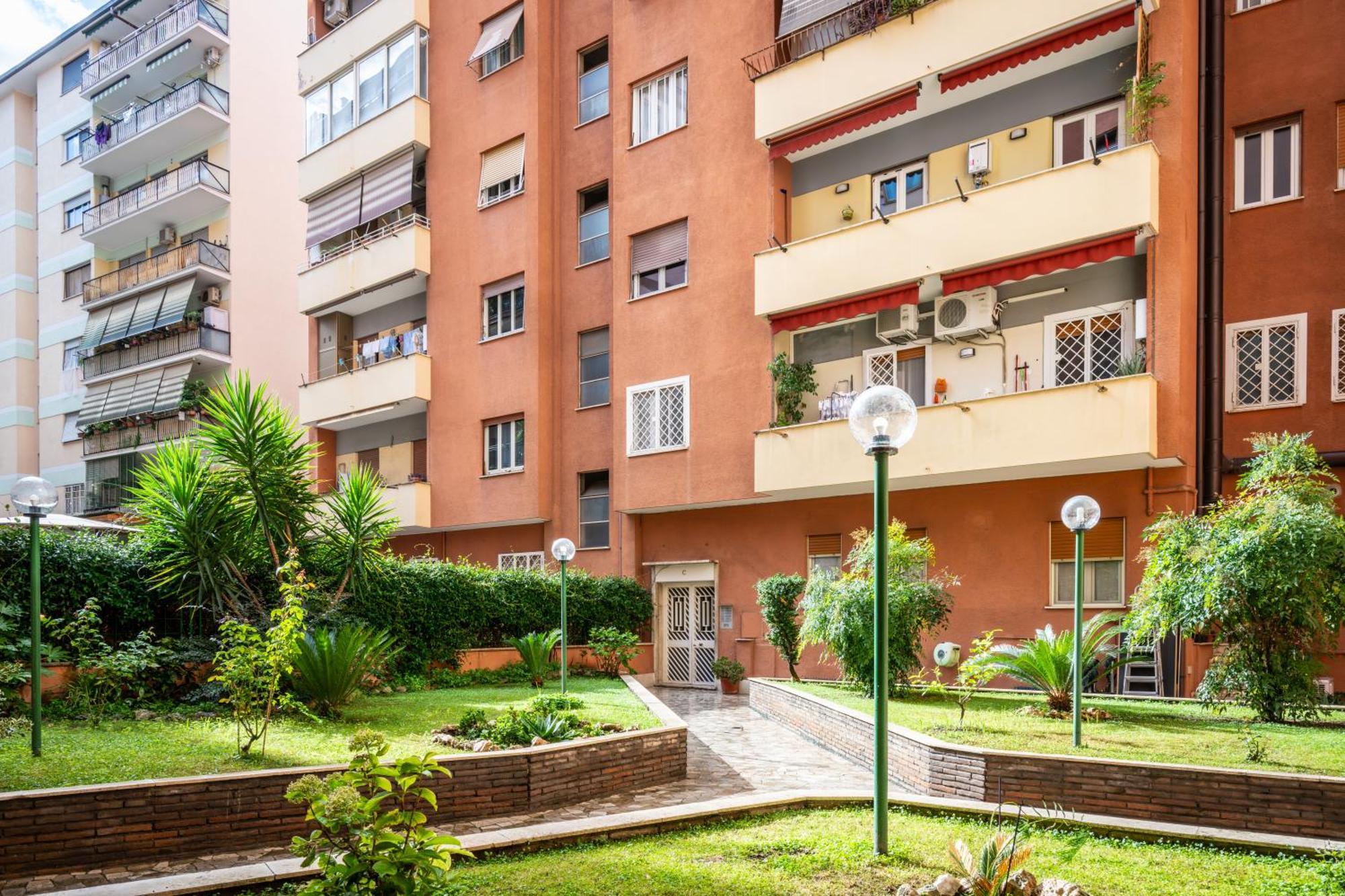 Apartment Gentile's House Via Del Cinema Tuscolana Rome