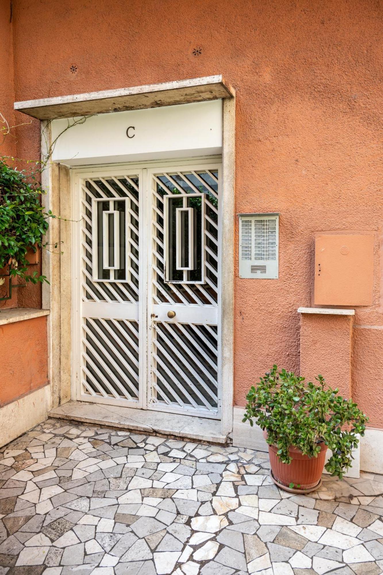 Gentile's House Via Del Cinema Tuscolana Apartment *